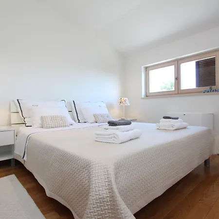 Apartment Makado *