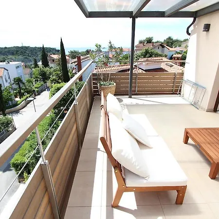 Makado Apartment *