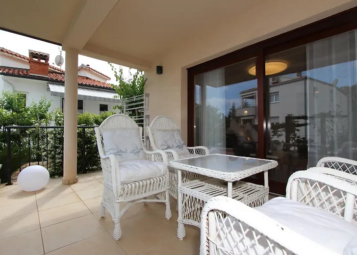 Makado Διαμέρισμα Ρόβινι